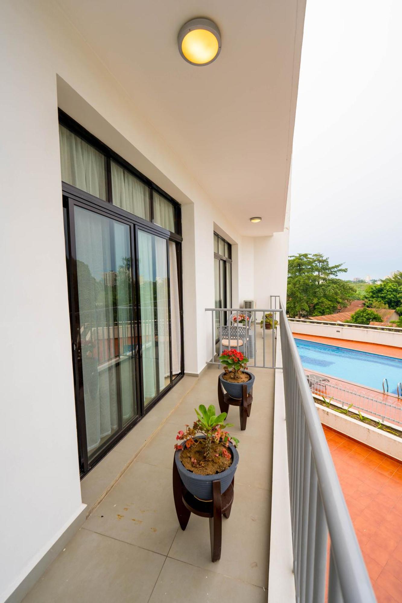 Flo'S Eco Residence Dar es Salaam Exterior foto