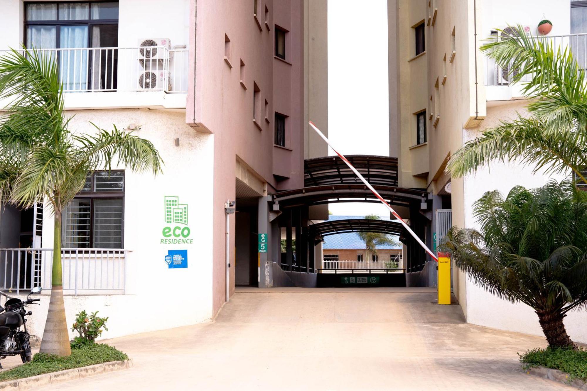 Flo'S Eco Residence Dar es Salaam Exterior foto